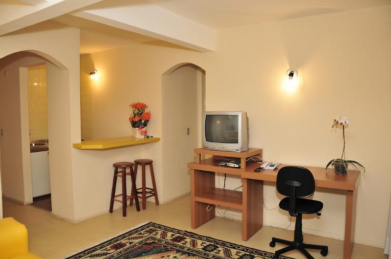 Hotel Ampiezza Куритиба Экстерьер фото